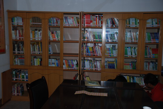 书屋内部全景图